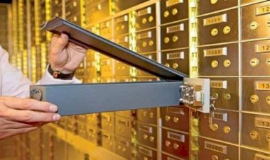 CG- रिटायर्ड अफसर ने लॉकर चेक किया तो उड़े होश: रिटायर्ड एडिशनल SP के बैंक लॉकर में था 50 लाख का सोना.... आरोपियों ने बिना लॉकर तोड़े आभूषण किया पार.... रिटायर्ड ASP के लॉकर से गहनों से भरा डिब्बा हुआ चोरी.....