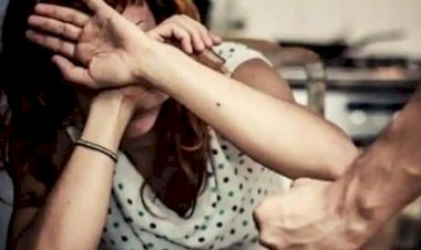 CG- पुरुष मित्र के साथ मूवी देखी तो पति ने बेदम पीटा: थिएटर से निकलते ही पत्नी को सबके सामने लात-घूंसों से जमकर मारा.... फिर जो हुआ.... पति के खिलाफ केस दर्ज.....