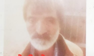 CG BEMETARA:बेमेतरा पुलिस ने अवैध कारोबारियो के विरुद्ध छेडा अभियान... शराब माफिया एवं अवैध कारोबारी आरोपी रोशन भट्ठ एवं कैलाश वर्मा पर  2 हजार रूपये का ईनाम घोषित ...जानकारी मिलने पर तत्काल पुलिस को सुचना देवें