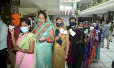 CG नगरीय निकाय चुनाव BIG NEWS: 60 प्रतिशत से अधिक लोगों ने किया मताधिकार का प्रयोग.... बुजूर्ग एवं दिव्यांग मतदाताओं की रही सक्रिय भागीदारी.... जानिए पुरूष, महिलाओं और तृतीय लिंग समुदाय से कितने मतदाताओं ने किया मतदान.....