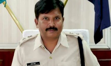 पुलिस विभाग में बड़ा फेरबदल….धमतरी के नए पुलिस अधीक्षक प्रशांत ठाकुर होंगे…..प्रफुल्ल ठाकुर को कोरिया का प्रभार दिया गया…….पढ़िए पूरी खबर....