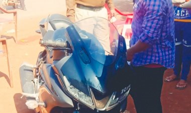 जिले के अंदर मोटरसाइकिल में तेज आवाज वाले साइलेंसर लगाकर ध्वनि प्रदूषण करने एवं यातायात के नियमों का पालन ना करने वाले वाहन चालकों की खैर नहीं।    कवर्धा सिटी कोतवाली पुलिस के द्वारा 08 मोटरसाइकिल चालकों पर मोटर व्हीकल एक्ट के तहत की गई कार्यवाही