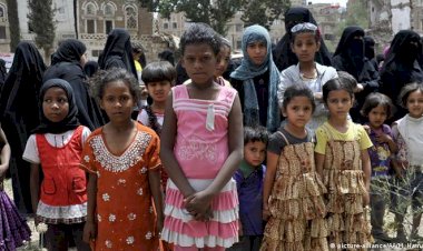 शून्य से 18 वर्ष तक के किसी भी बालक या बालिका के द्वारा भीख मांगना या मंगवाया जाना बाल भिक्षावृत्ति है