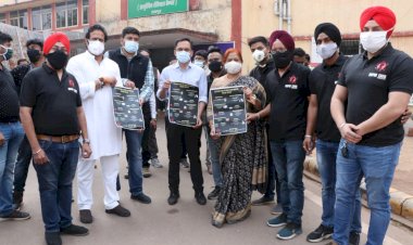 जिला प्रशासन के साथ मिलकर ‘रायपुर कोविड अवेंजर्स’ करेंगे कोरोना पीड़ितों की मदद.... आठ एनजीओ के अवेंजर्स का पोस्टर का हुआ विमोचन......