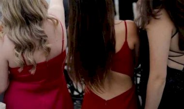 वाइफ स्वैपिंग रैकेट का भंडाफोड़: Sex के लिए करते थे पत्नियों की अदला-बदली.... धड़ल्ले से चल रहा था पत्नियों की अदला-बदली का खेल.... 1000 से ज्यादा जोड़े जुड़े थे.... कई बार एक महिला को शेयर करते थे 3 पुरुष.... 7 आरोपी गिरफ्तार......