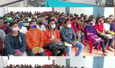 महिला सेल में किया गया अभिव्यक्ति कार्यक्रम का आयोजन।    पुलिस का मोबाइल ऐप अभिव्यक्ति करेगा महिलाओं की सुरक्षा।