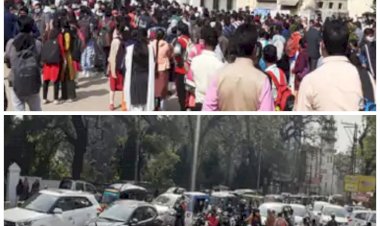 CG- 202 पदों पर भर्ती के लिए हजारों की भीड़ VIDEO: स्वास्थ्य विभाग के दफ्तर के बाहर उड़ी कोरोना नियमों की धज्जियां.... CMHO दफ्तर के बाहर लगी लंबी कतार.... टूट पड़े बेरोजगार.... फॉर्म के लिए छीना-झपटी.... देखें VIDEO....