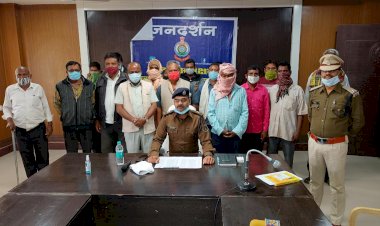 CG- फाइल क्लोज: अपराधी गतिविधि छोड़ने का मिला ईनाम.... क्राइम बंद तो पुलिस ने 50 गुंडा-बदमाशों को किया माफ़.... फाइल से कटा नाम.... अब सभी थानों में बनेगी नई हिस्ट्रीशीट.... सभी थाना प्रभारियों को कड़ी निगाह रखने की दी गई हिदायत.......