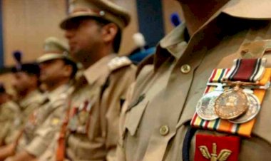 बिग CG न्यूज: सराहनीय सेवा और वीरता पदक के लिए नामों का ऐलान.... इस SP को वीरता पदक.... IG डांगी को सराहनीय सेवा मेडल.... जानिए किन 20 को मिलेगा अवार्ड.... देखिए लिस्ट......