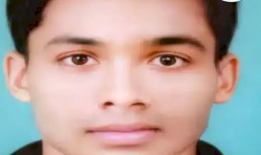 CG- वसूलीबाज टीचर अरेस्ट BIG NEWS: 'मनचाही पोस्टिंग' वाला निलंबित शिक्षक गिरफ्तार.... पोस्टिंग कांड में CM के निर्देश पर बड़ी कार्रवाई.... पुलिस के राडार पर और भी कई.... मनचाही पोस्टिंग दिलाने शिक्षक मांग रहा था पैसा.... बड़े रैकेट का हो सकता है भंडाफोड़......