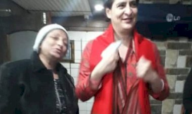 'राहुल गांधी की शादी में मेकअप कराने आना मैडम'.... रोडशो के दौरान अचानक ब्यूटी पॉर्लर पहुंची प्रियंका गांधी से बोली संचालिका.... प्रियंका ने किया सियासत का मेकअप.......