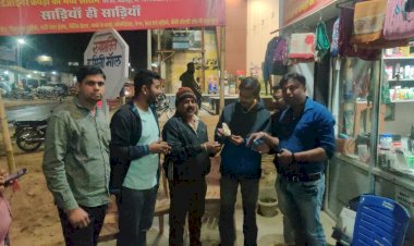 प्लास्टिक मुक्त भारत के संदेश को लेकर कामठी से पैदल यात्रा कर लखनपुर पहुंचा युवक, हुआ स्वागत।