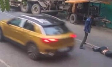 हिट एंड रन का खौफनाक VIDEO: पूर्व IAS ने कार से युवक को टक्कर मारी.... कार में मौजूद थे पूर्व IAS और बेटा.... 200 मीटर तक घसीटा.... पुलिस ने रिटायर्ड IAS ऑफिसर और बेटे को किया गिरफ्तार.... देखें हिट एंड रन का डरावना VIDEO.....