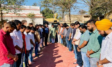 पुलवामा में शहीद जवानों को याद कर भाजयुमो ने दी श्रद्धाजंलि