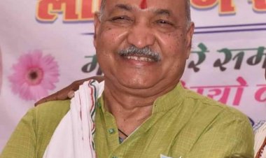 CG BEMETARA:कृषि एवं जल संसाधन मंत्री रविन्द्र चौबे आज बेमेतरा जिले दौरे पर...जिला कार्यालय में जिला खनिज न्यास शासी परिषद की बैठक में लेंगे.. थानखम्हरिया में देवांगन समाज के ब्लाक स्तरीय परमेश्वरी महोत्सव में  होंगे शामिल