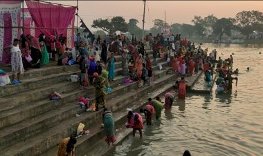 कर्णेश्वर में हजारों ने लगाई आस्था की डुबकी : माँघ पूर्णिमा पर यहा हज़ारो श्रद्धालु आस्था की डुबकी लगाते है.... अंचल समेत बस्तर, उड़ीसा से पहुंचते हैं देवी देवता....