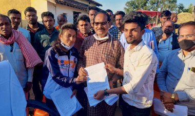 सेल्फ डिफेंस प्रशिक्षण कार्यक्रम हरियाणा के संस्था को दिए जाने का  बलरामपुर एवं सूरजपुर जिला यूनिट के द्वारा किया गया विरोध... शिक्षा मंत्री को दिया ज्ञापन