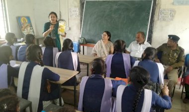 CG BEMETARA:शासकीय उ.मा.विद्यालय मगरघटा में बेमेतरा पुलिस महिला प्रधान आरक्षक चौबे द्वारा