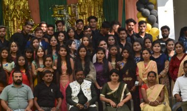 लखनपुर अचीवर पब्लिक स्कूल में मनाया गया विदाई समारोह।