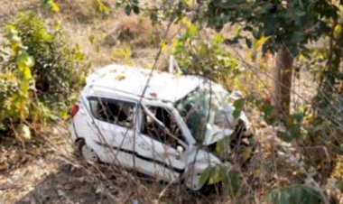 CG के 6 की दर्दनाक मौत BIG ब्रेकिंग: ओडिशा में भीषण सड़क हादसा, छत्तीसगढ़ के 6 लोगों की मौत.... चार पुरूष, महिला और एक बच्चे की गई जान.... तेज रफ्तार कार पेड़ से टकराई.... 3 की हालत गंभीर.... पसरा मातम.....