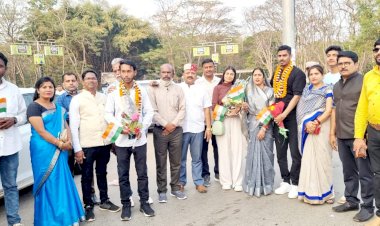 यूक्रेन से 3 और छात्र लौटे बस्तर , यूक्रेन से लौटे सभी छात्र आभार जताने ,कल दोपहर महामहिम राज्यपाल से करेंगे भेंट