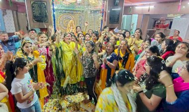 भगवान झूलेलाल के संग पुष्प होली खेल कर मनाया फागुन महोत्सव