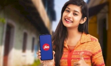 Jio लाया दो नये प्रीपेड प्लान: Jio का होली धमाका.... रोज 2.5GB तक डेटा वाले दो नए प्लान लॉन्च... सालभर रिचार्ज से छुट्टी.... 912.5GB डेटा के साथ मिलेगा बहुत कुछ.....