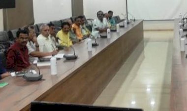 आपसी-भाईचारे, शांति एवं सौहार्द पूर्ण वातावरण में सभी पर्वों को मनाएं - कलेक्टर शर्मा
जिला स्तरीय शांति समिति की बैठक संपन्न