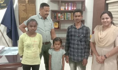 CG:आपरेशन मुस्कान के तहत बेमेतरा पुलिस ने गुम बच्ची को परिजन से मिलाया