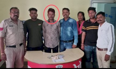 बेमेतरा पुलिस द्वारा अवैध कारोबारियो के खिलाफ चलाया जा रहा है अभियान के तहत 4 (क) जुआ एक्ट के मामले में नगदी रकम 3,160/-रूपये एवं सट्टा – पट्टी,  पेन जप्त..आरोपी बाजार पारा बेमेतरा का रहने वाला जावेद खान