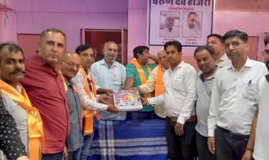 झूलेलाल युवा सेवा समिति ने समाज की प्रतिमाओं का किया सम्मान