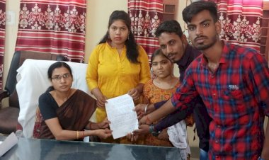 CG:छात्रों से फोन पर करता था अश्लील बातें दोषी प्रोफेसर को हटाने NSUI  सौंपा ज्ञापन..बेमेतरा जिले के नवागढ़ विधानसभा का एकमात्र महाविद्यालय शासकीय कोदूराम दलित महाविद्यालय नवागढ़ का मामला