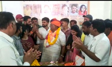 पूर्व केबिनेट मंत्री कालूलाल गुर्जर का मनाया जन्मदिन