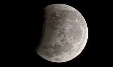 साल का पहला चंद्र ग्रहण :16 मई 2022 को लगेगा,गौरतलब है कि सूर्य जब पृथ्वी और चंद्रमा के बीच आ जाता है, तब चंद्र ग्रहण लगता है, पढ़े जरूर.