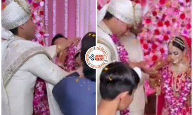 VIDEO: जयमाला का फनी वीडियो हुआ वायरल.... वरमाला पहनने से बच रही थी दुल्हन तो दूल्हे ने फिल्मी स्टाइल में जबरन डाली माला.... देखकर बोली पब्लिक- शादी हो रही है या हाथापाई.... देखें VIDEO......