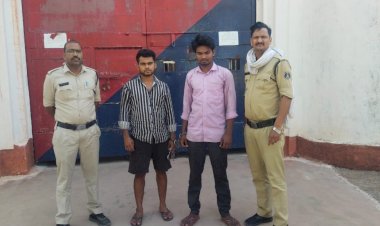 पाली पुलिस द्वारा कोयला चोरों पर की जा रही लगातार कार्यवाही दो ट्रैक्टरों में कोयला चोरी करते दो आरोपी के साथ 6 टन कोयला कीमती ₹18000 जप्त किया