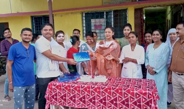 अंतरराष्ट्रीय नर्स दिवस के अवसर पर नर्सों को सराहनीय सेवा देने के लिए जनपद उपाध्यक्ष माड़वी देवा किया सम्मान