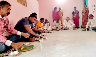 कुशाभाऊ ठाकरे कार्य विस्तार योजना के तहत भाजपा बस्तर प्रभारी लोकेश कावड़िया ने की कुम्हार सावित्री चक्रधारी के यहाँ किया भोजन