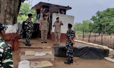 आईजी ओपी पाल ने सीमावर्ती थाने के साथ किया सीआरपीएफ, सीएएफ कैंप बोराई, बिरनासिल्ली, बहीगांव का किया आकस्मिक निरीक्षण, अधिकारियों को दिए अहम निर्देश…