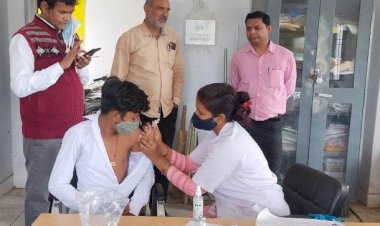 CG:कोरोना संक्रमण के फैलाव को रोकने करें कोविड नियमों का पालन- सीएमएचओ...जिले मे अब तक 8 हजार 431 लोगों को लगा प्रिकॉशन डोज