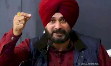 पंजाब कांग्रेस के पूर्व अध्यक्ष नवजोत सिंह सिद्धू को देश की सर्वोच्च अदालत से बड़ा झटका लगा,रोडरेज केस में मिले एक साल की सजा.