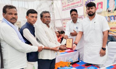 CG:बेरला ब्लाक के ग्राम पंचायत लावातरा(ढा) मे तहसील व जिला स्तरीय झेरिया यादव समाज द्वारा आयोजित वार्षिक अधिवेशन एवं परिचय सम्मेलन   में.पहुंचे विधायक ...यादव समाज का रहा है गौरवशाली इतिहास विधायक आशीष छाबड़ा