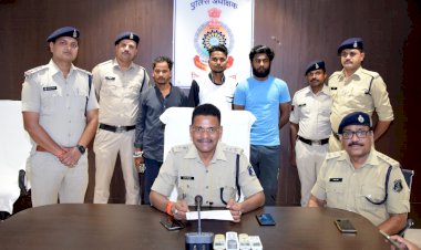 थाना चिल्पी एवं बोड़ला पुलिस की संयुक्त कार्यवाही।

03 शातिर चोरो के कब्जे से 07 नग मोटरसाइकिल पुलिस ने किया जप्त।