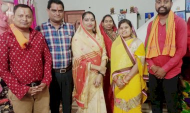 ब्रेकिंग न्यूज़: देश के यशस्वी प्रधानमंत्री नरेंद्र मोदी जी सरकार के 8 साल सफलतापूर्वक होने पर राष्ट्रीय एवं प्रदेश नेतृत्व आह्वान पर सुशासन ही सेवा एवं गरीब कल्याण योजना के तहत आज भाजपा महिला मोर्चा उतई मंडल के नेतृत्व में विभिन्न लाभार्थियों का किया गया सम्मान.....