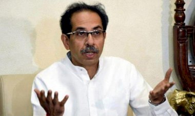 उद्धव सरकार पर सियासी संकट LIVE : CM बनने की चाह में सीनियर नेता और मंत्री ने कर दिया खेला…3 मंत्री और 22 विधायक गुजरात में, मोबाइल स्विच ऑफ…CM ने बुलाई आपात बैठक…क्या गिर जाएगी उद्धव सरकार?