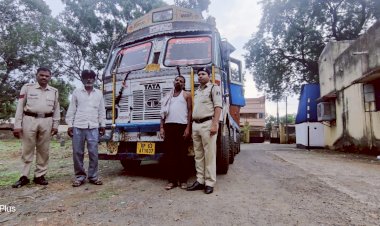 अवैध कबाड़ पर सरायपाली पुलिस की दूसरी बड़ी कार्यवाही लाखो के अवैध कबाड़  के साथ 02 आरोपी पुलिस की गिरफ्त में पढ़े पूरी खबर