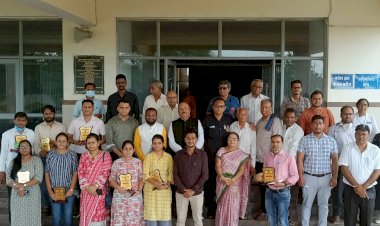 CG:लायंस क्लब बेमेतरा सिटी द्वारा बेमेतरा जिला चिकित्सालय के डाक्टर डे पर डाक्टरों का सम्मान किये