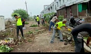 CG:बेमेतरा नगर की पर्यावरण प्रेमी संस्था..सहयोग यूथ संस्था द्वारा प्रतिदिन 01 घंटे नगर के वार्ड का साफ सफाई करते हैं