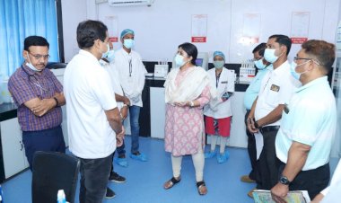 कांकेर कलेक्टर ने जिला अस्पताल का किया औचक निरीक्षण अस्पताल में सभी आवश्यक सुविधाये उपलब्ध कराने के निर्देश..