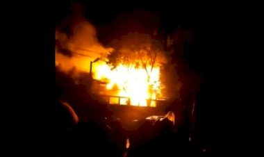 BIG NEWS: 13 जुलाई को इस्तीफा देंगे राष्ट्रपति... हालात बदतर... PM के घर में लगाई आग... फूंका प्रधानमंत्री आवास... मचा हड़कंप... देखें VIDEO....